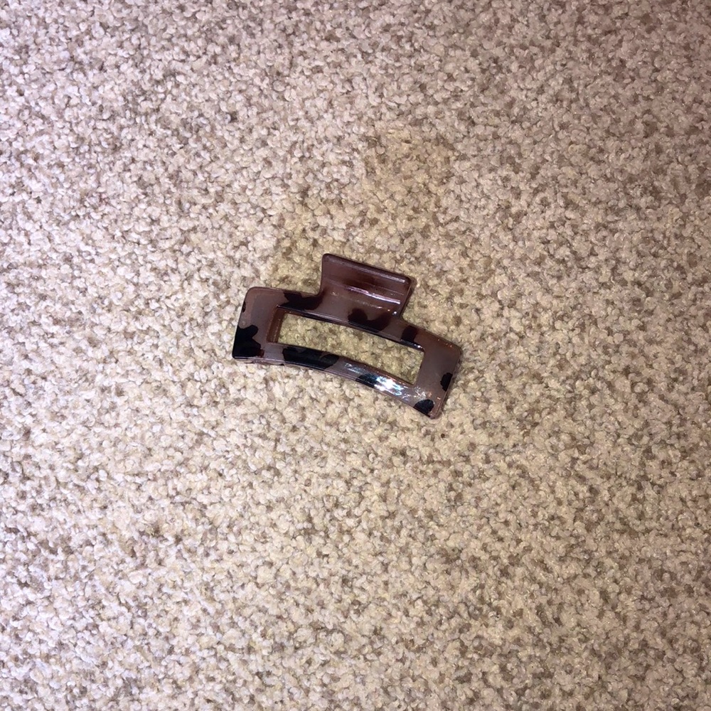 Hair claw